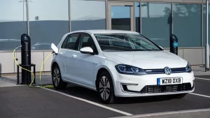 Charge a Volkswagen e-golf