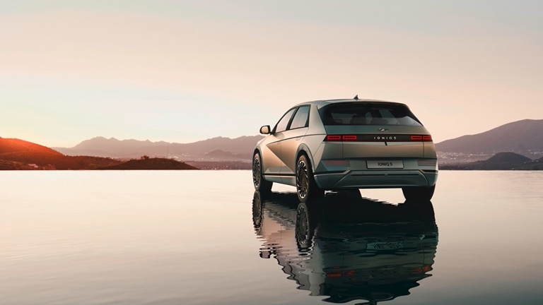 Hyundai IONIQ 5 Standard Range 2WD Back